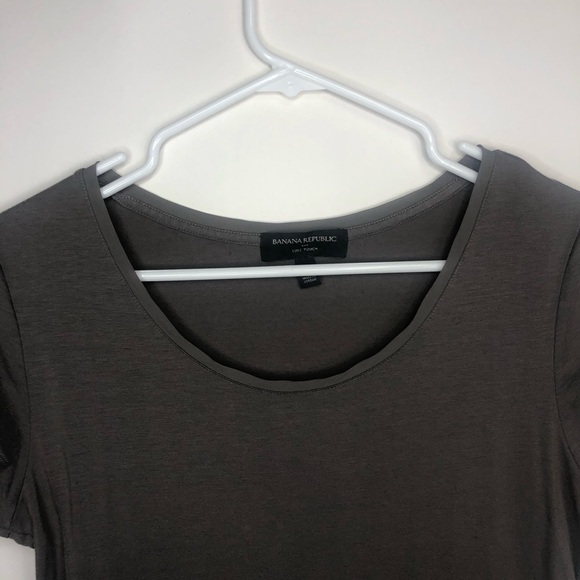 Banana Republic dark grey luxe touch tee short sleeve scoop neck S - Picture 2 of 8